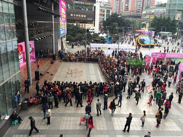 楊家坪商圈——商場(chǎng)廣場(chǎng)活動(dòng)舞臺(tái)搭建 楊家坪商圈——商場(chǎng)廣場(chǎng)活動(dòng)舞臺(tái)搭建