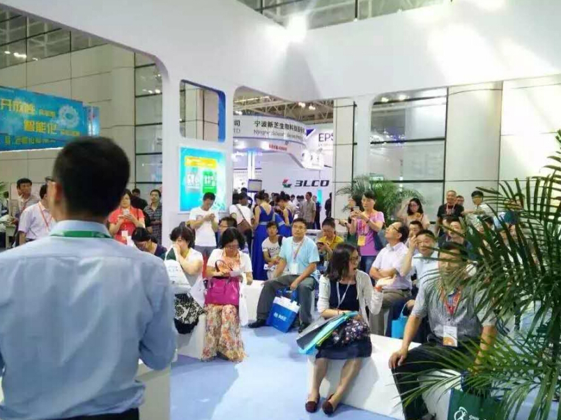 藍(lán)鴿集團(tuán)——教育展展臺(tái)設(shè)計(jì)搭建 藍(lán)鴿集團(tuán)——教育展展臺(tái)設(shè)計(jì)搭建