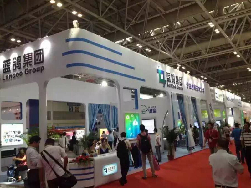 藍(lán)鴿集團(tuán)——教育展展臺(tái)設(shè)計(jì)搭建 藍(lán)鴿集團(tuán)——教育展展臺(tái)設(shè)計(jì)搭建