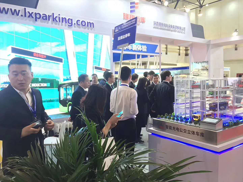 隆翔云庫——車展展覽設(shè)計(jì) 隆翔云庫——車展展覽設(shè)計(jì)