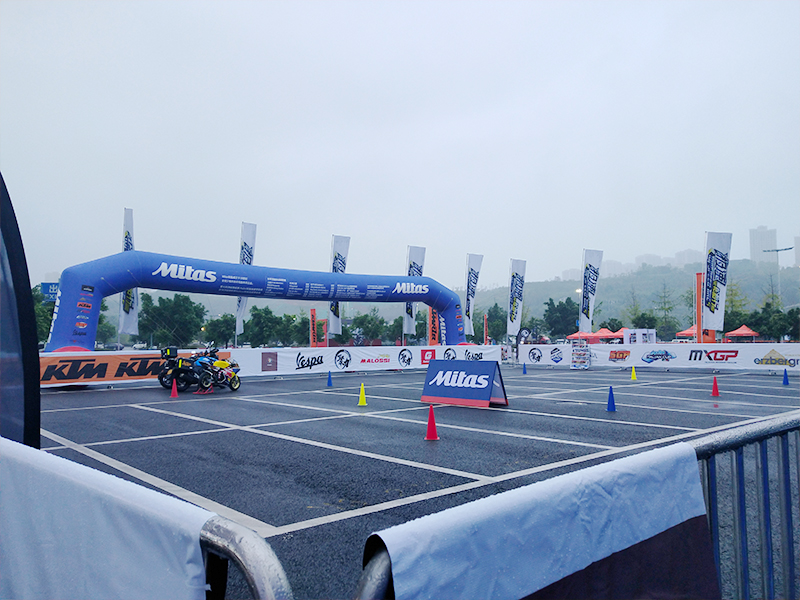 極速輪胎行——活動場地搭建布置 極速輪胎行——活動場地搭建布置