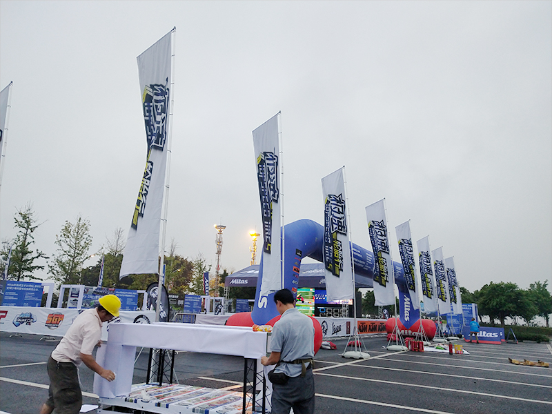 極速輪胎行——活動場地搭建布置 極速輪胎行——活動場地搭建布置